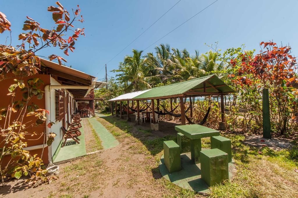 Cabinas Balcon Del Mar Тортугеро Екстер'єр фото